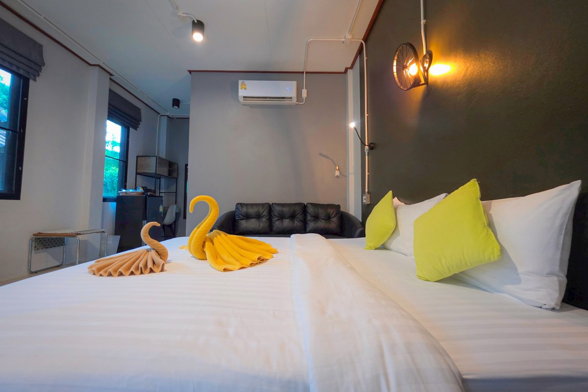 Deluxe Room 4