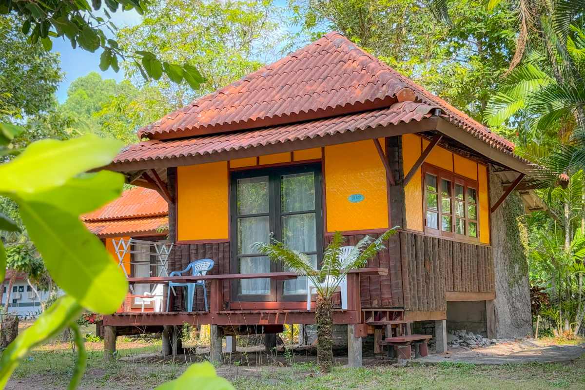 Sea Breeze Hut